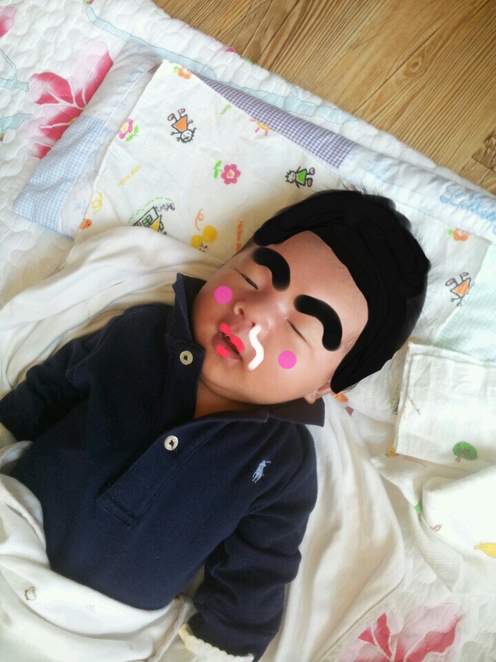 남편에게 아기 사진도 맞기면 안되는 이유