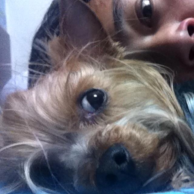 왜???  뒤가싸늘해????