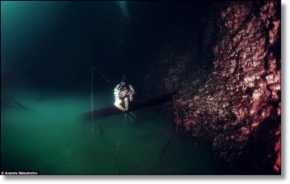 맥시코 바다속에 강이흐른다