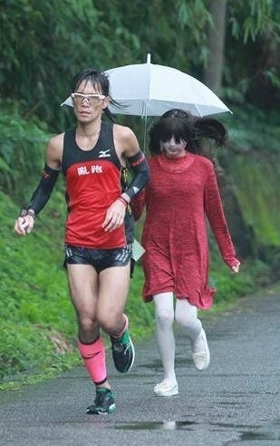 중국 마라톤  대회 귀신 출몰!