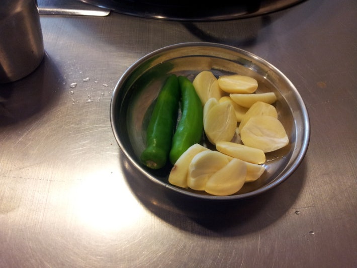 삼겹살 먹는데 딱 3가지만 먹을수 있다면...?