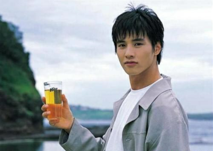 유부남 연예인들의 리즈시절.jpg